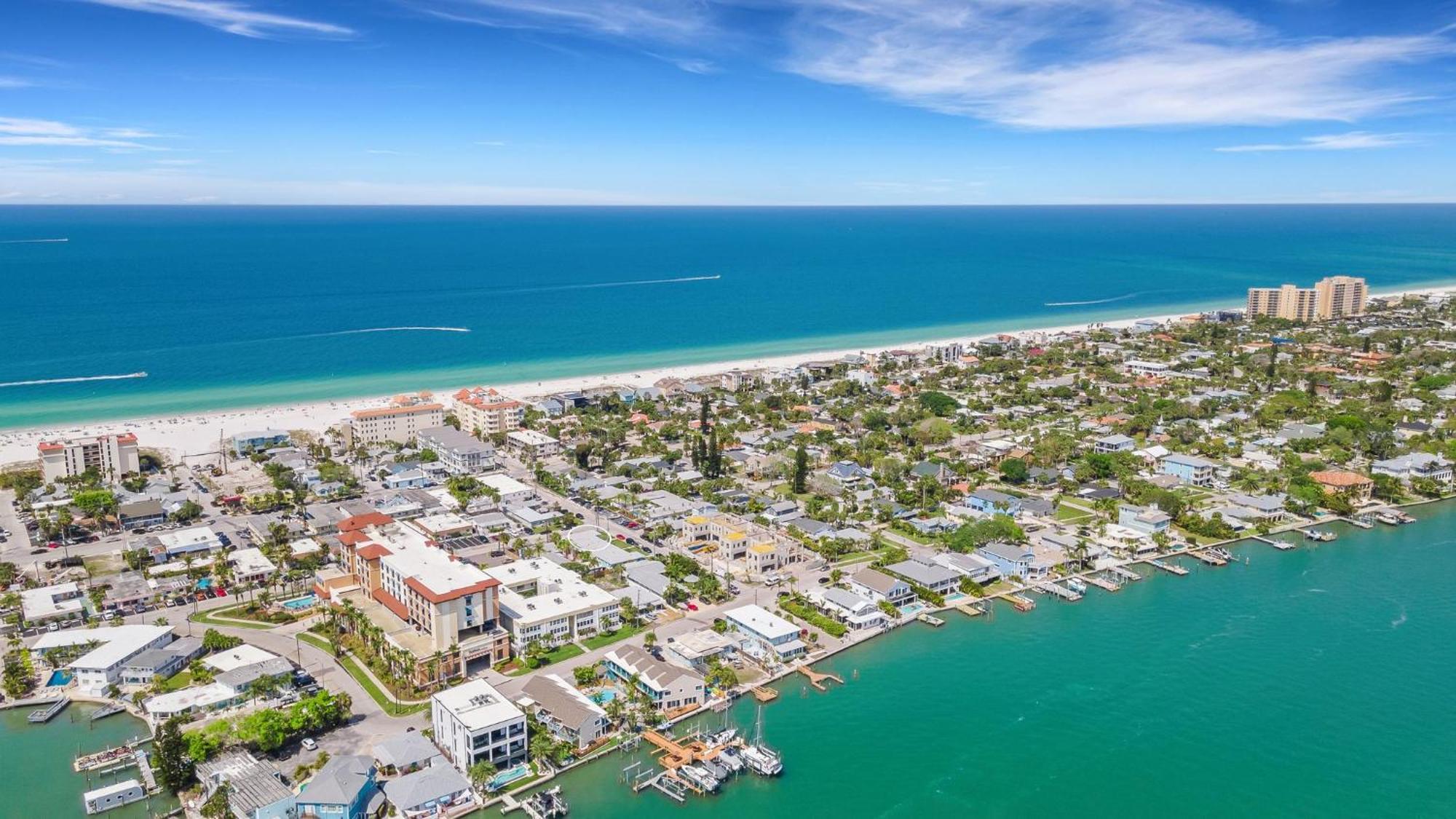 Captain Clearwater Beach Exterior photo